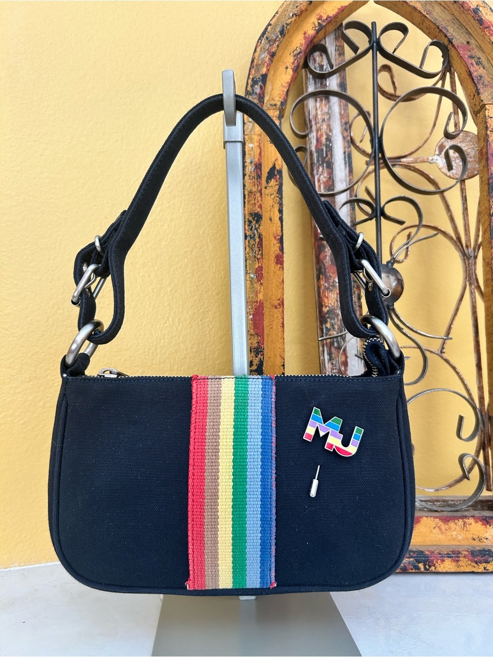 Marc Jacobs Black Canvas Rainbow Stripe Shoulder Bag Y2K Baguette Festivalstyle - Picture 2 of 13